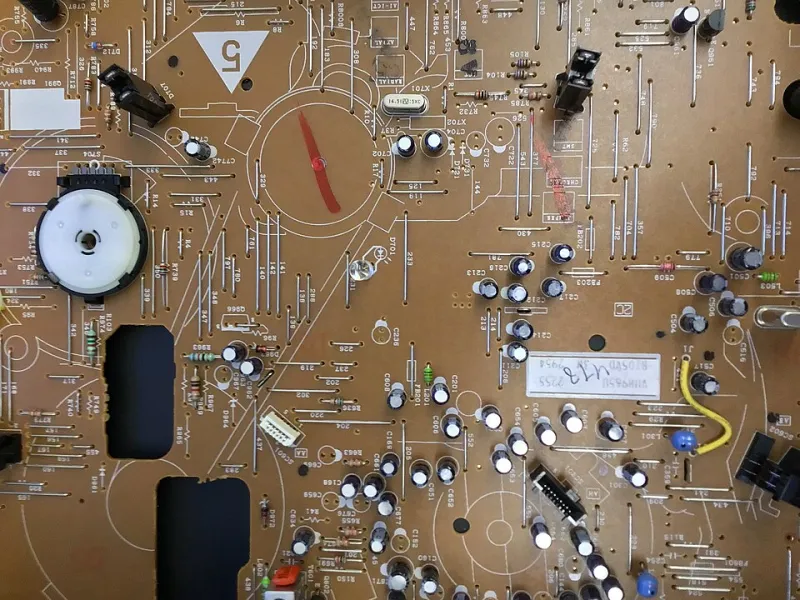 Eyes on the Tape: The Forgotten Visual Intelligence of the Fast-Forward Generation